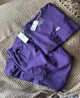 FIGS Scrubs Set Photo 0