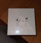 Apple AirPod Pros Photo 0