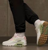 New Air Max 90 LTR GS White Pink Foam Honeydew Photo 0