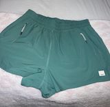 Vuori Shorts Photo 0