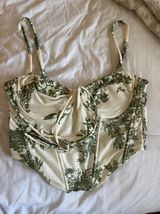 Green And White Printed Corset Top Photo 0
