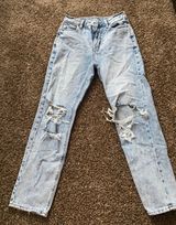 American Eagle Outfitters Mom Jeans Photo 0