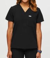 Catarina One-Pocket Scrub Top Photo 0