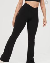 Offline Black V Flared Leggings Photo 0