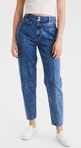 American Eagle Outfitters AE mom Jean Photo 0