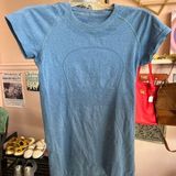 Blue Short Sleeve Athletic Dress. Lululemon. Size 6. Photo 0
