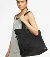 One Luxe Black Tote Gym Bag Photo 0