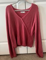 Hollister Sweater Photo 0