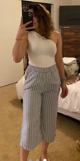 American Eagle Pants Photo 0