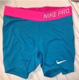 Nike Pros Photo 0