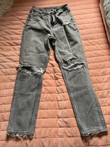 American Eagle Outfitters mom jean Photo 0