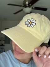 Life is good embroidered baseball cap Photo 0