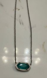 Kendra Scott Necklace Photo 0