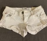 Hollister White Shorts Photo 0