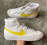 Nike Blazer Mid Size 9 Photo 0