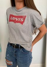 Levi’s Tee Photo 0
