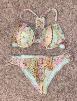 Swimwear Set Photo 0