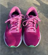  Brooks Adrenaline GTS 23 running shoes in a pink/magenta colorway.  Size 6W Photo 0