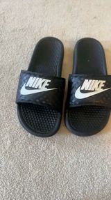 Nike Black Slides Photo 0