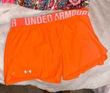 Under Armour Shorts Photo 0
