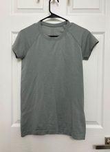 Swiftly Tech Short Sleeve Photo 0