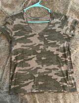 Universal Thread Green Camo Tshirt Photo 0