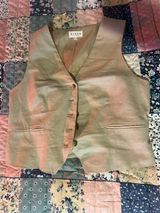 Boutique Vest Photo 0