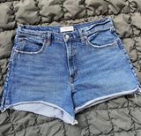 The 4” Mom Short High Rise Photo 0