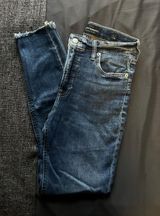 Lucky Brand Jeans Photo 0