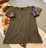 Madeline Stuart NWOT Madeleine ruffle sleeved top Photo 0