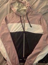 Windbreaker Photo 0