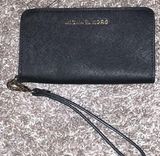 Michael Kors Wallet  Photo 0
