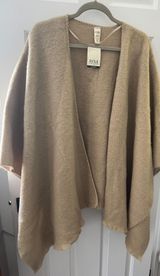 Shall/ Sweater Photo 0