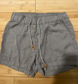 Tentree Shorts Photo 0