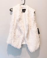 White Sherpa Vest Size M Photo 0