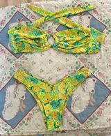 Bikini bottoms  Photo 0