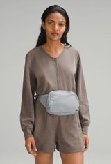 Lululemon Everywhere Belt Bag 2L Photo 0