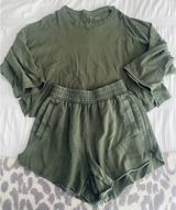 Aerie Lounge Set Photo 0