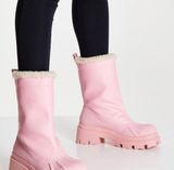 ASOS Pink Shearling Lined Pull Boots Photo 0