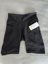 Old Navy Active Biker Shorts Photo 0