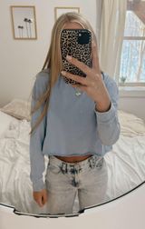 Blue Top Photo 0