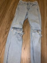 distressed mom jeans Photo 0