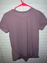 Lululemon T-Shirt Photo 0