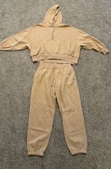 Matching Sweatsuit Photo 0