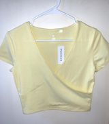 PacSun Light Yellow Cropped Tee Photo 0
