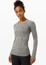 Lululemon Women’s Swiftly Tech Long Sleeve Crewneck Grey Photo 0