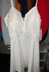 White Dress Size L Photo 0