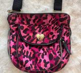 Betsey Johnson Cheetah Stripes Pink Turnlock Expandable Crossbody Bag Photo 0