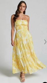 Yellow Floral Midi Dress Photo 0