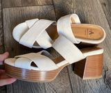 Aquatalia Summer Ivory Leather Criss Cross Slip on Block Heels Photo 0